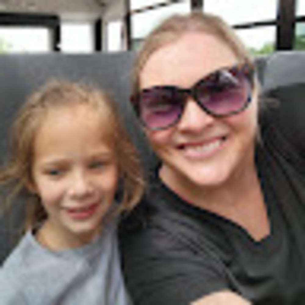 Meet your Posher, Lizbeth